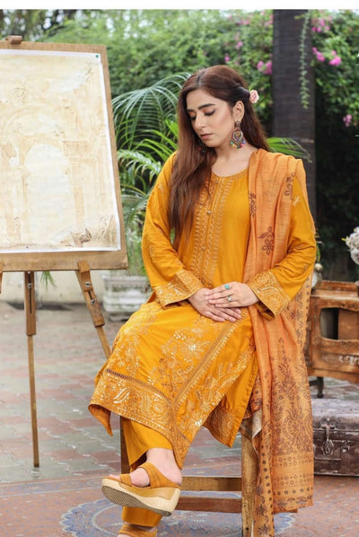 3 Piece Stitched Digital Printed Embroidered Lawn Suit From Zara ’25 Collection – REGAL