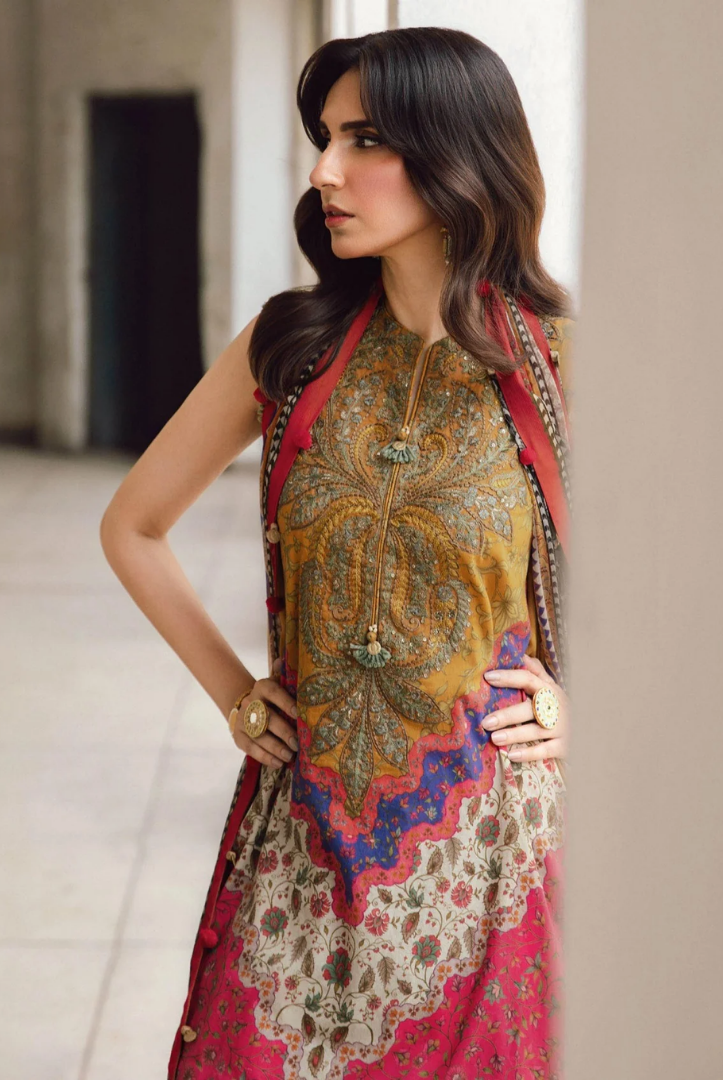 3 Piece Stitched Embroidered Linen Rani Mahal by Maria B M prints Fall Edit'25 Winter Collection MB25FE-10A
