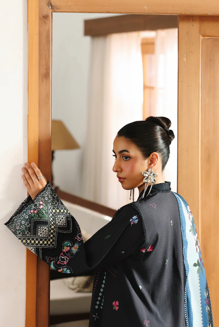 3 Piece Stitched Qalamkar Qprint'25 QW# 06 (B) SKYE