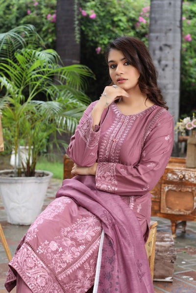 3 Piece Stitched Digital Printed Embroidered Lawn Suit From Zara ’25 Collection – FASHNION