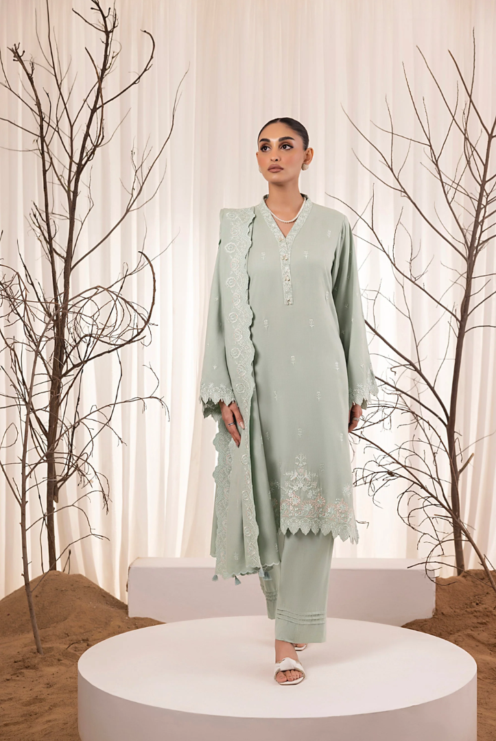 3 Piece Stitched Embroidered Cashmi Wool With Lakhany Winter Embriodered Shawl collection 02
