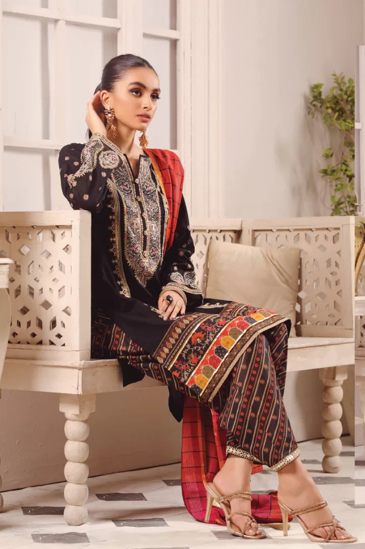 3 Piece Stitched Embroidered Lawn Suit By LSM Gold Lakhany - AN-00787