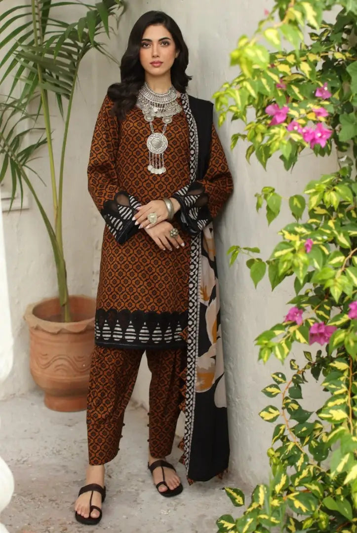 3 Piece Stitched Embroidered Linen Shawl Suits From Virsa By Charizma - 07