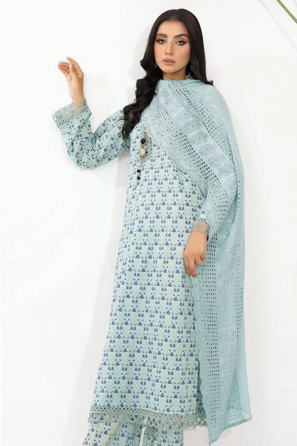 Mahee's By Riaz Arts 3 Piece Stitched Suit - 02