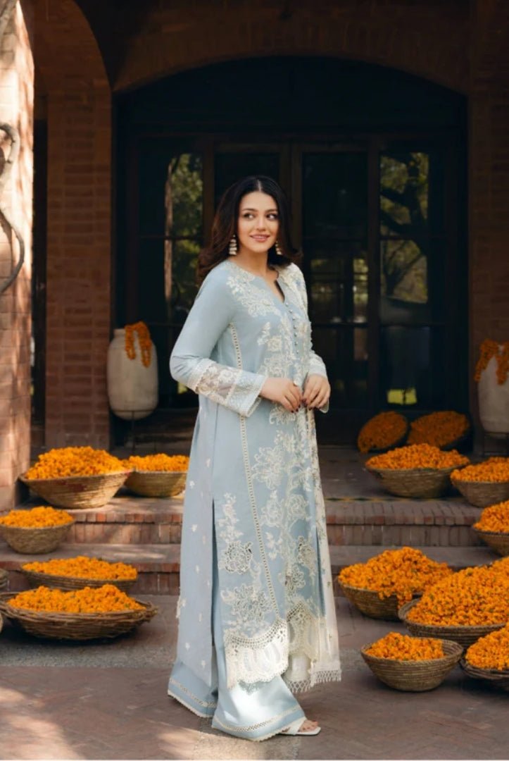 3 Piece Stitched Luxury Winter Suits Collection'24 By Manara - WASLI