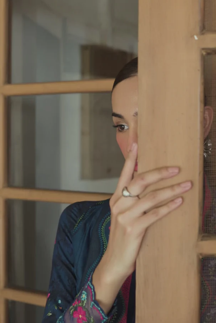 3 Piece Stitched Qalamkar Qprint'25 QW# 02 (B) SILAS