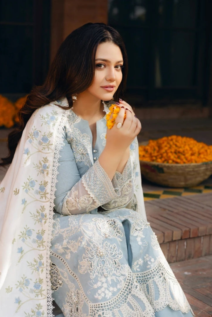 3 Piece Stitched Luxury Winter Suits Collection'24 By Manara - WASLI