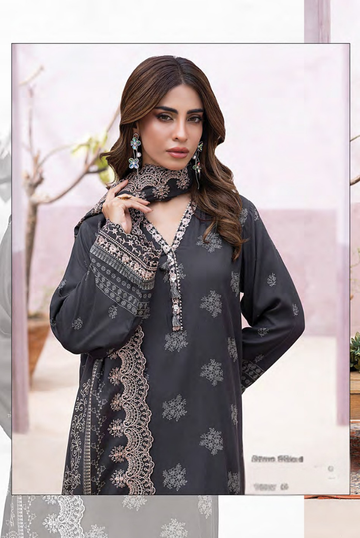 3 Piece Stitched Winter Essentials By LSM Lakhany Embroidered Cashmi Wool LG-SG-0019-AА