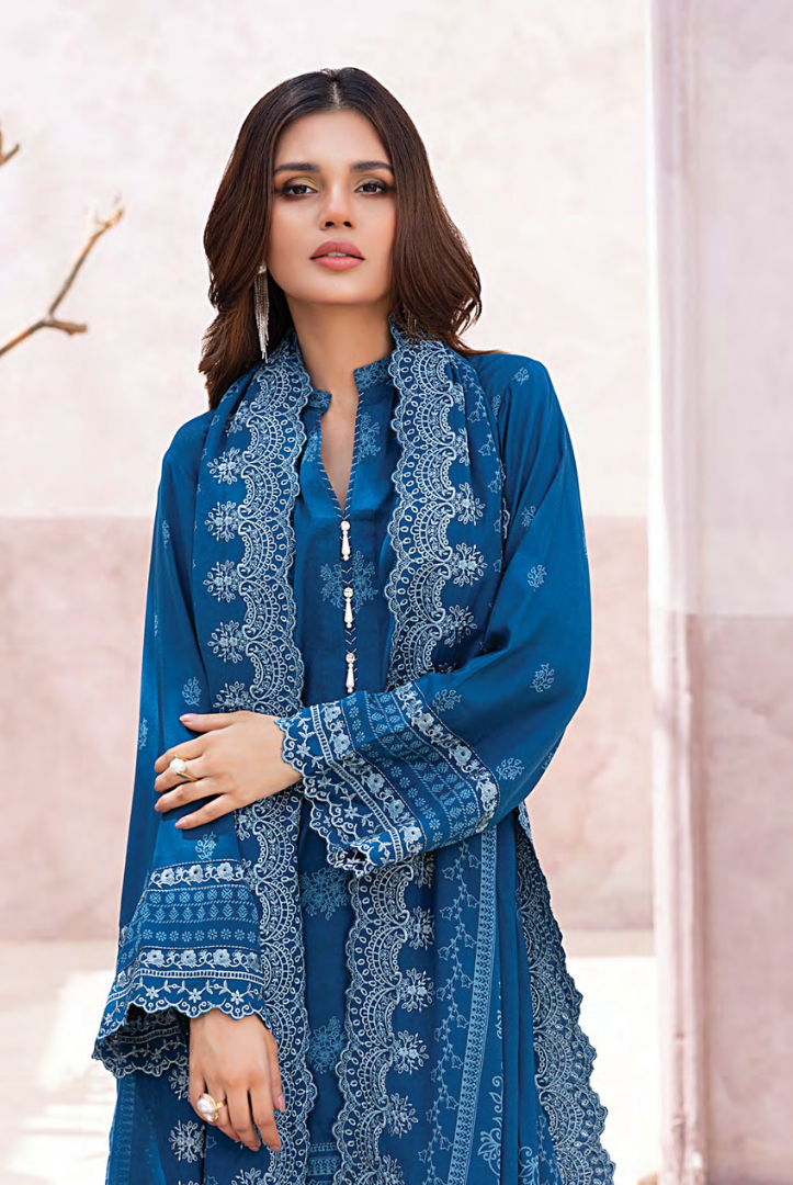 3 Piece Stitched Winter Essentials By LSM Lakhany Embroidered Cashmi Wool LG-SG-0019-B
