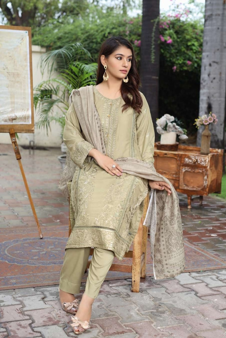 3 Piece Stitched Digital Printed Embroidered Lawn Suit From Zara ’25 Collection – GLAMOUR