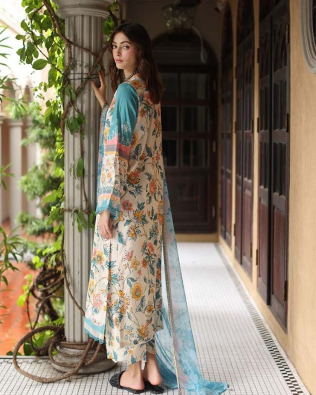 3 Piece Stitched Embroidered Chikankari Lawn Suits from Aafreen By Riaz Arts - 03