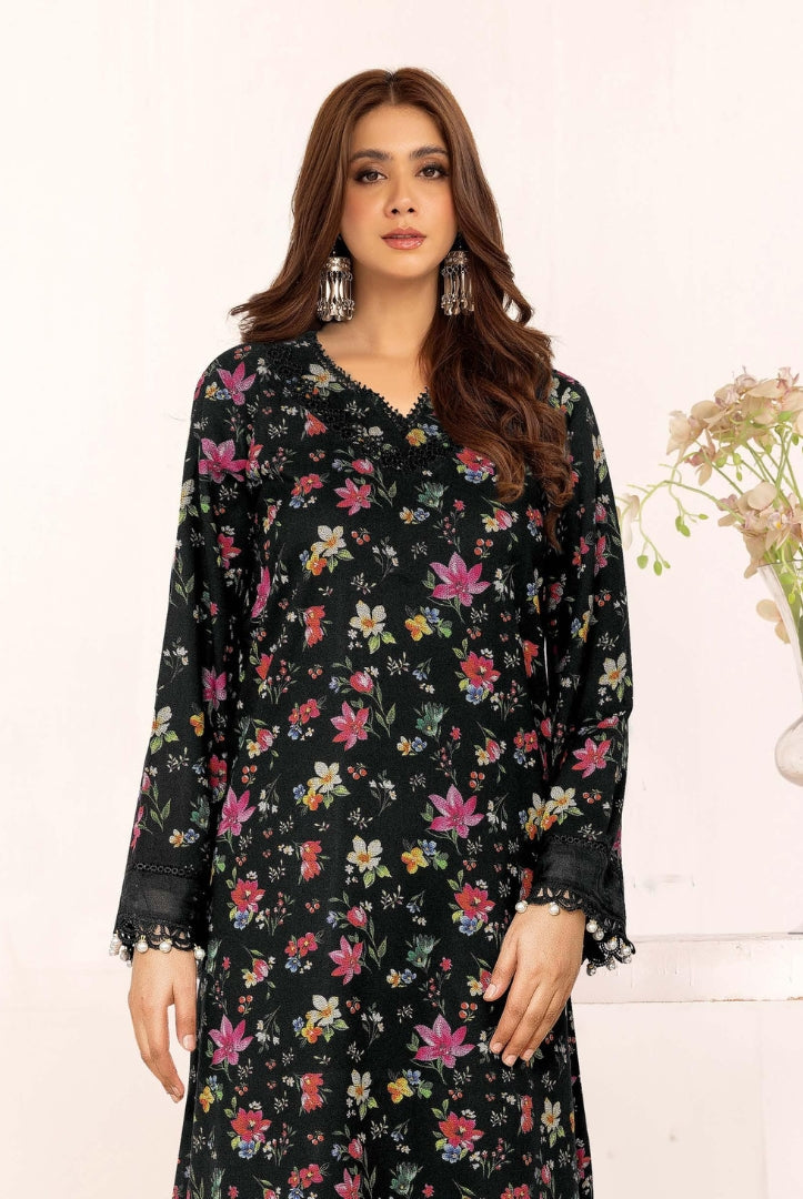 2 Piece Stitched Printed Winter Suits Collection From Inaaya By Johra - 07