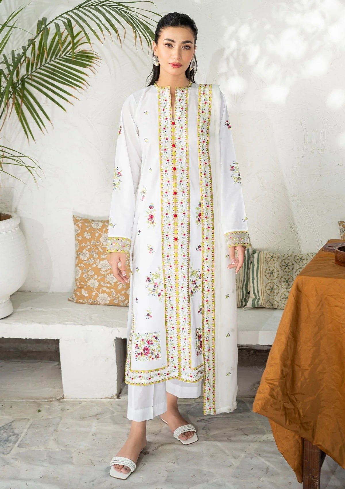 Sienna 3 Piece Stitched Lawn Suit Collection'24 By Muraad - NYRA