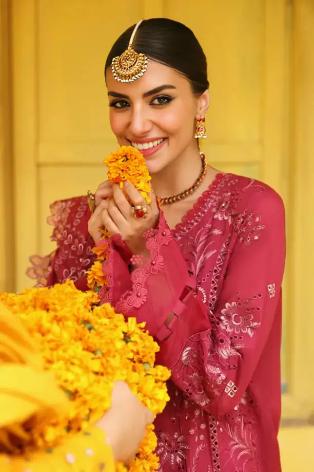 Nureh Mehmaan Nawazi 3 Piece Stitched Suit - 08