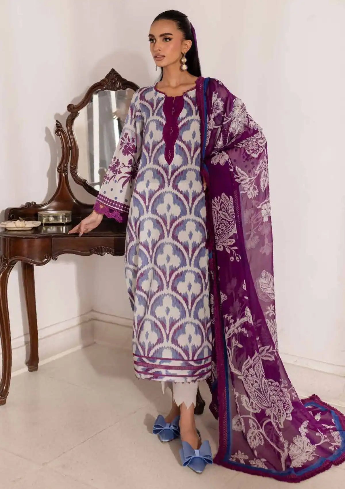 Signature Prints Lawn By Nureh 3 Piece Stitched Suit - 07