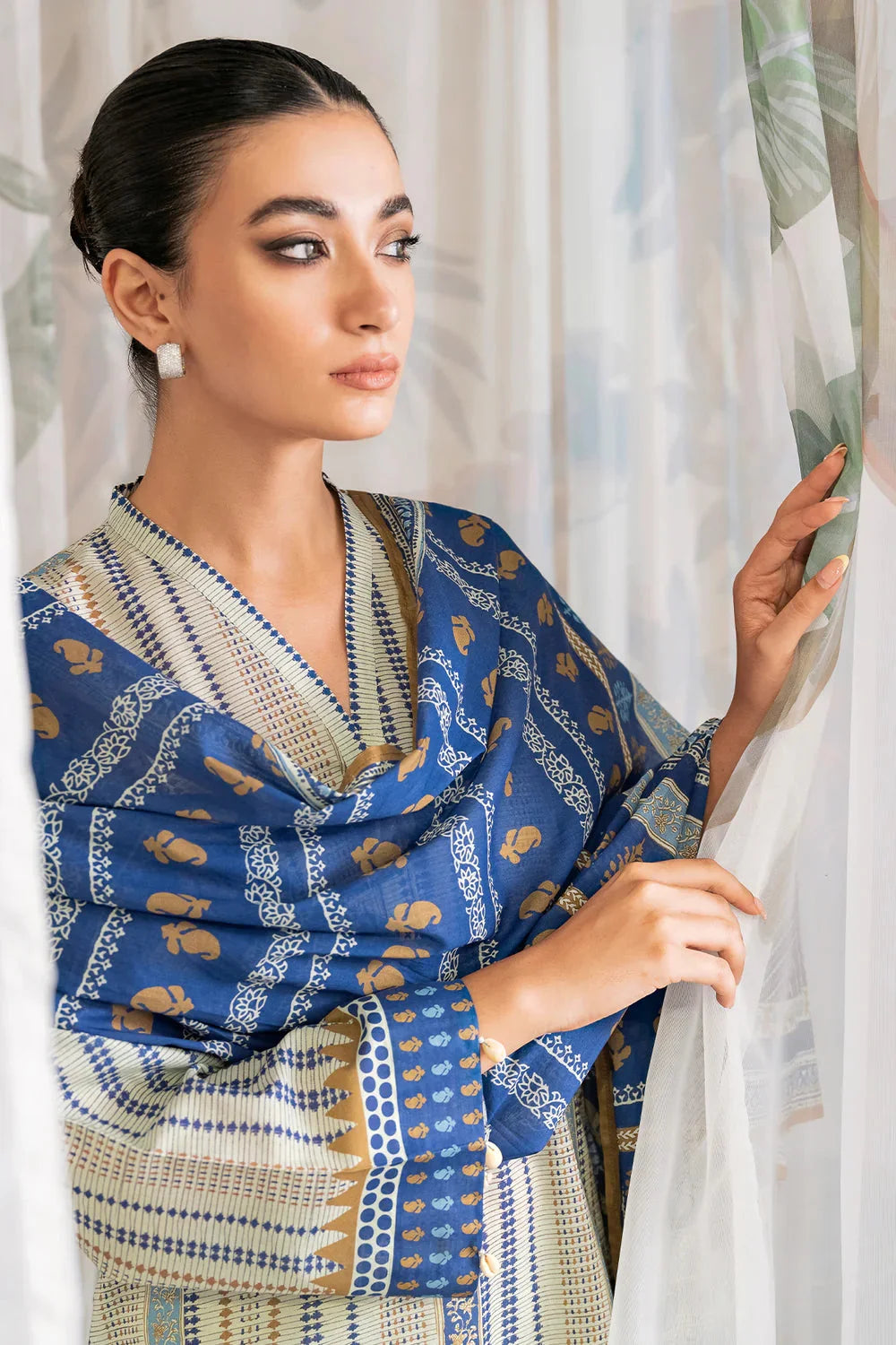 Sahar Print Edit 3 Piece Stitched Suit - 08