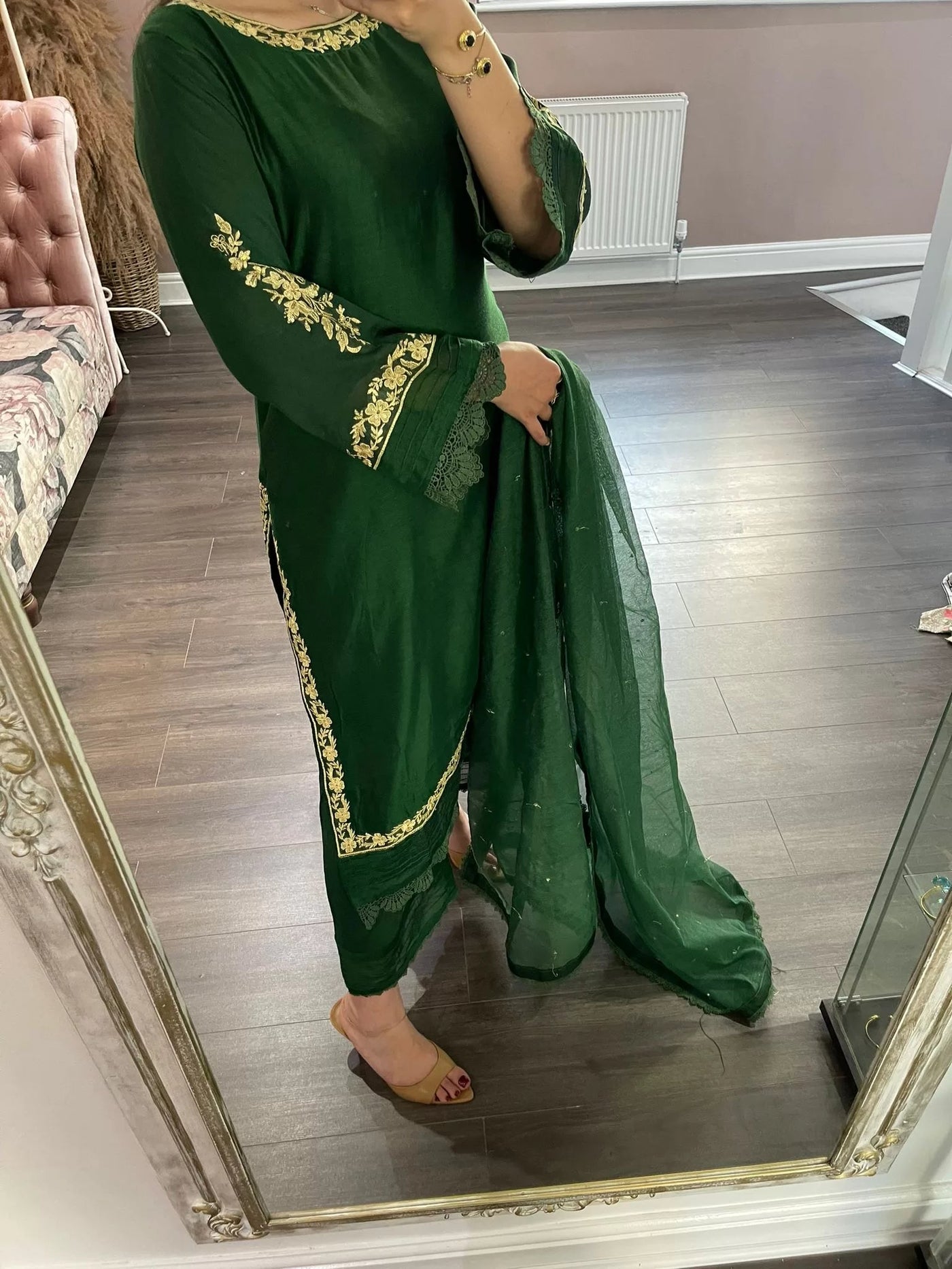 Sakhyaan By Qaus-e-Qaza 3 Piece Embroidered Stitched Suit - Dark Green Cotton Net