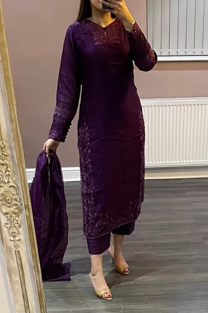 Sakhyaan By Qaus-e-Qaza 3 Piece Embroidered Stitched Suit - Purple Edition